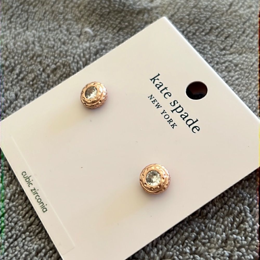 NWT KATE SPADE | Round studs rose gold I